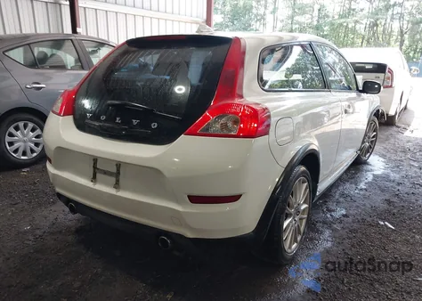 2011 Volvo C30 T5/T5 R-Design из США, поврежденный, VIN YV1672MK8B2195862